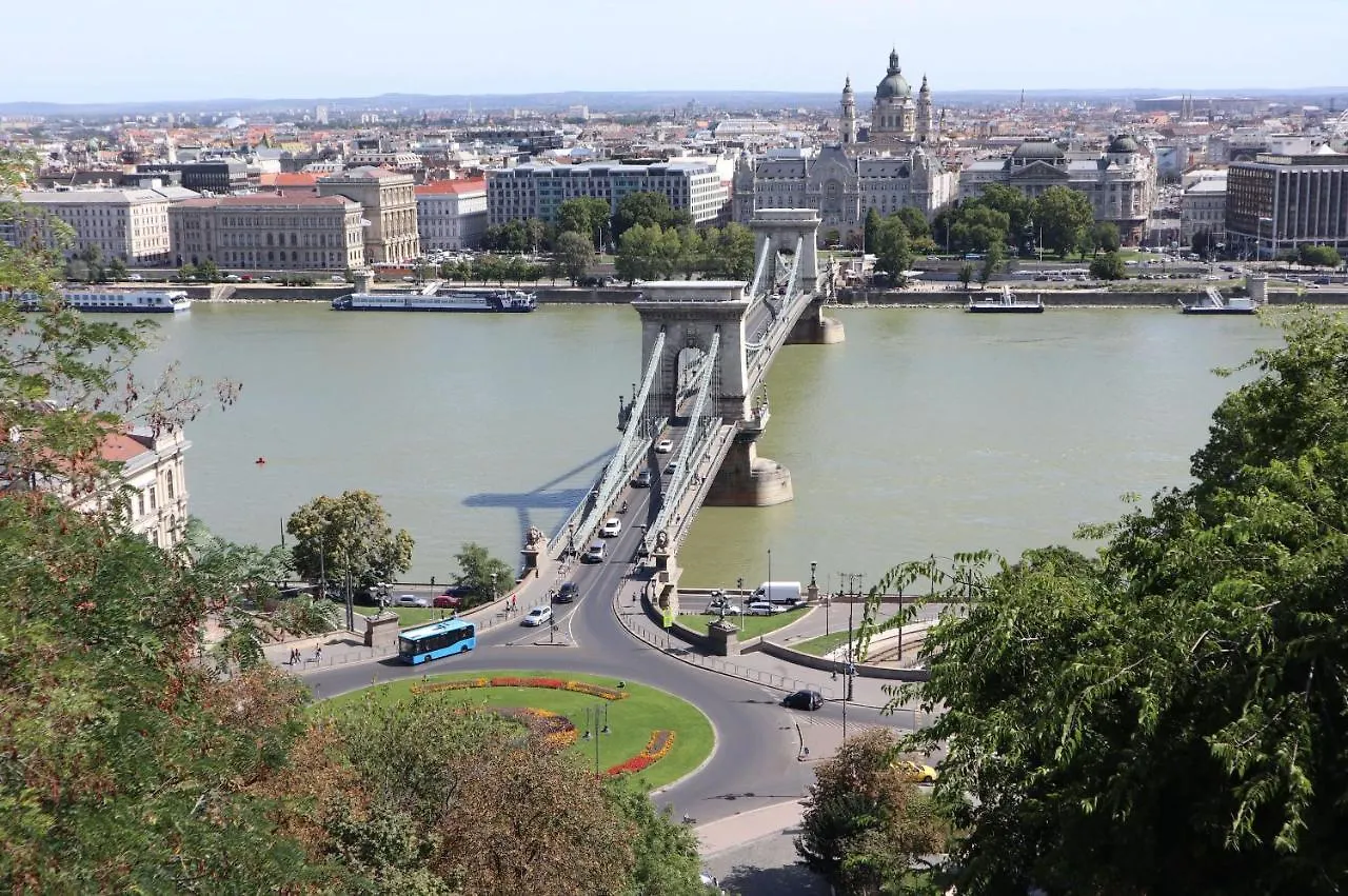 Marvelosa Apartment - Central By The Chain Bridge Budapest